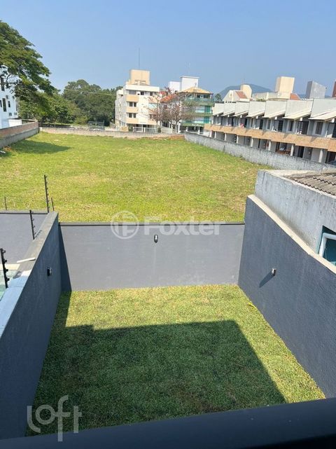 Image 10 - 868387