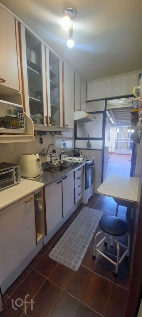 Image 11 - 868507
