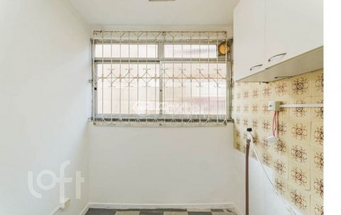 Image 17 - 868530