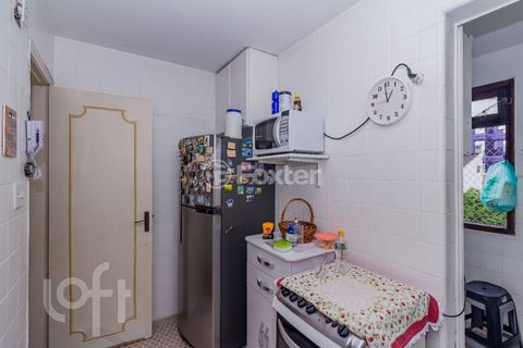 Image 19 - 868540