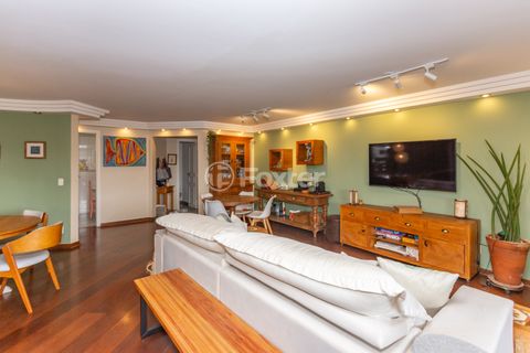 Image 11 - 868562