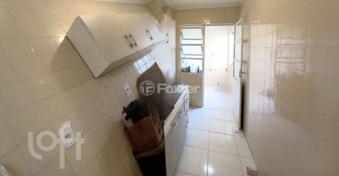 Image 9 - 868573