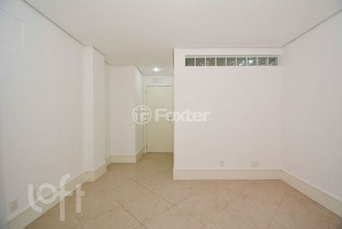 Image 9 - 868575