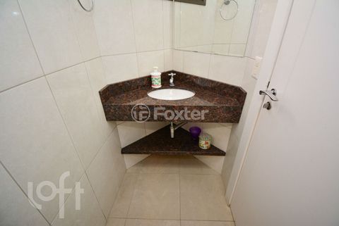 Image 7 - 868575