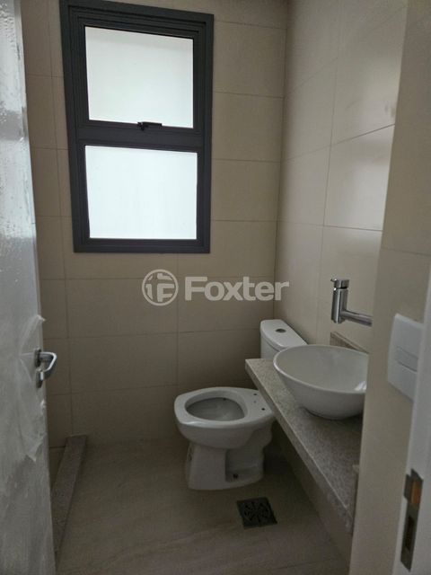 Image 8 - 868587