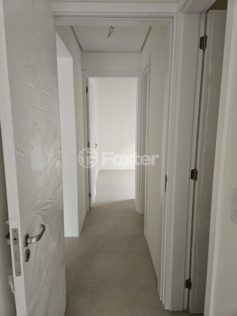Image 6 - 868587