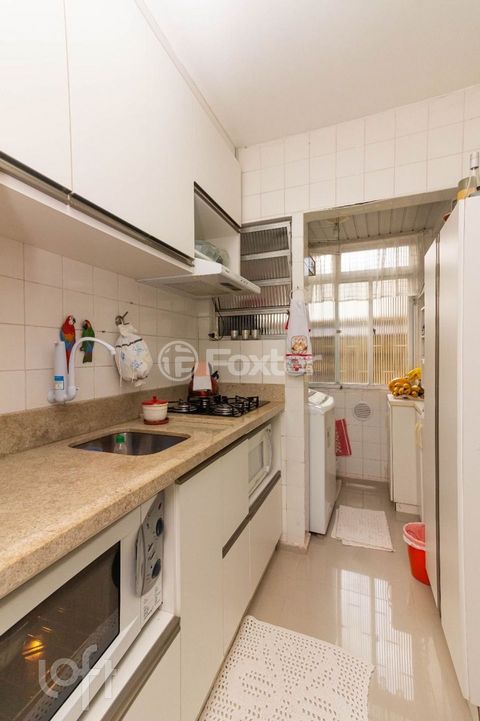 Image 6 - 868631