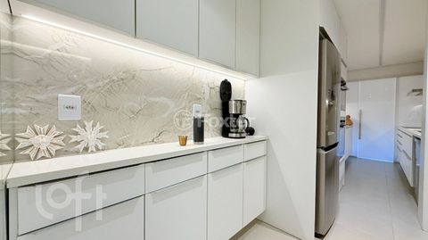 Image 11 - 868662