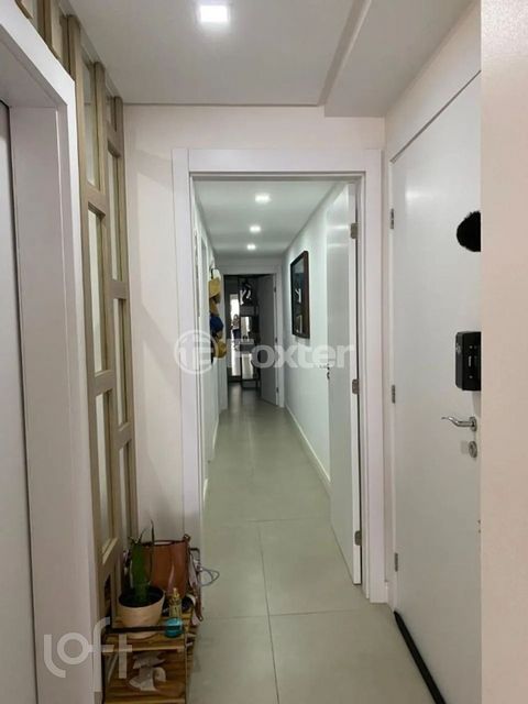 Image 11 - 868665