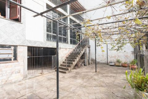 Image 19 - 868671