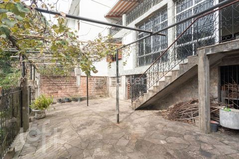 Image 19 - 868671