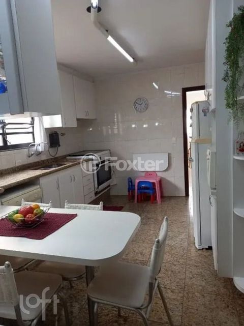 Image 7 - 868672
