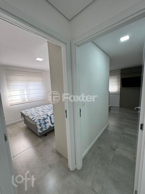 Image 10 - 868673