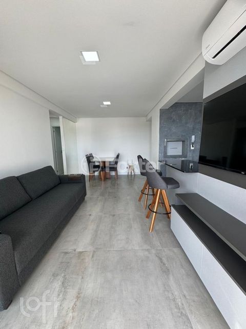 Image 6 - 868673