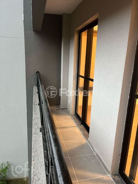 Image 6 - 868680