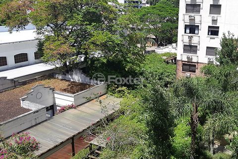 Image 8 - 868685