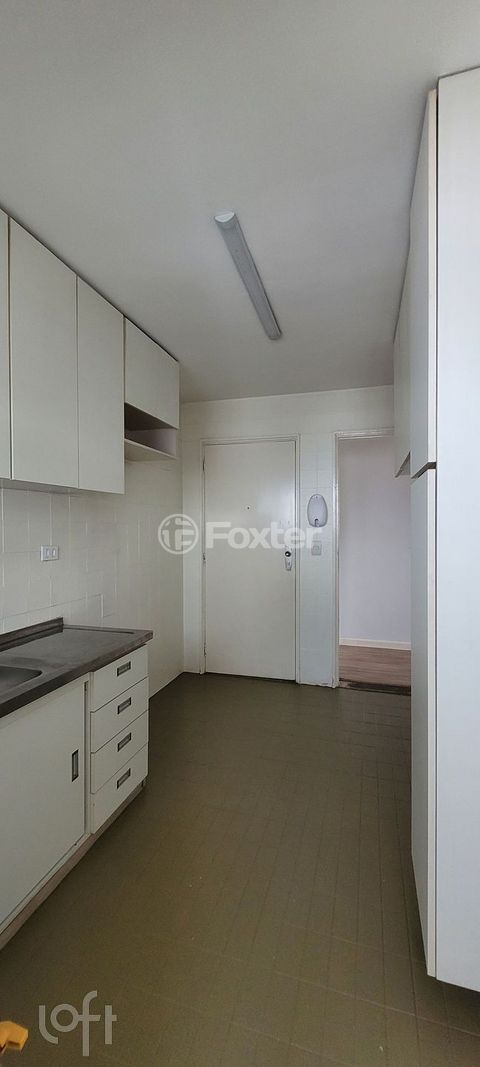 Image 7 - 868704