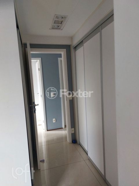 Image 2 - 868711