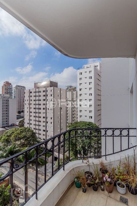 Image 8 - 868721