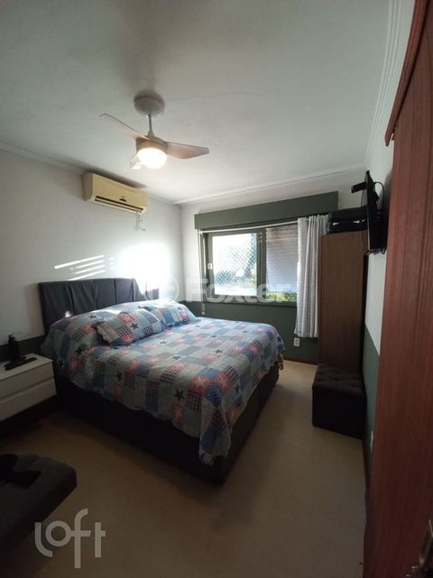 Image 11 - 868724