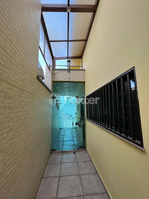 Image 17 - 868742
