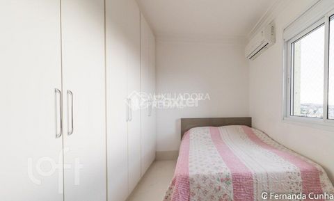 Image 10 - 868750