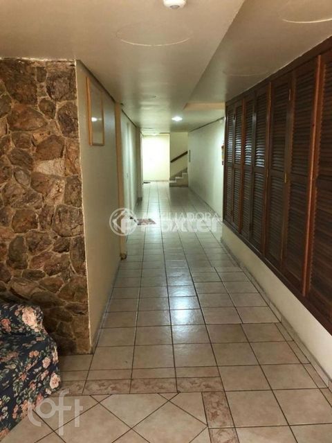 Image 9 - 868758