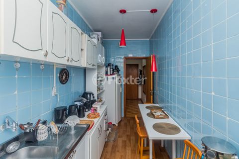 Image 17 - 868761