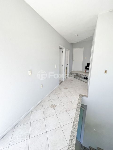 Image 11 - 868800