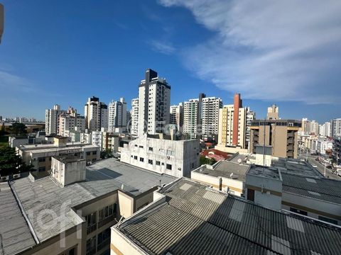 Image 10 - 868810
