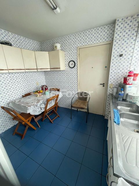 Image 4 - 868874