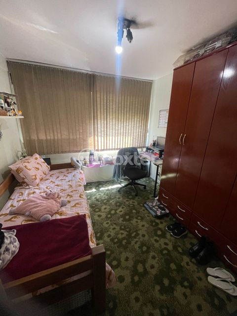 Image 7 - 868874