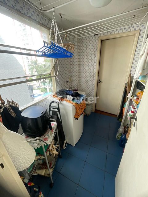 Image 5 - 868874