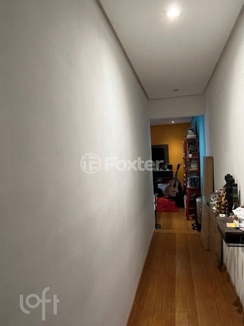 Image 8 - 868890