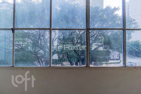 Image 17 - 868901