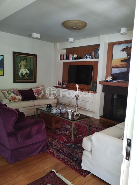 Image 5 - 868903