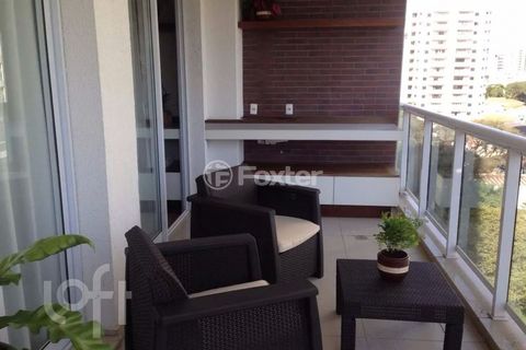 Image 6 - 868911