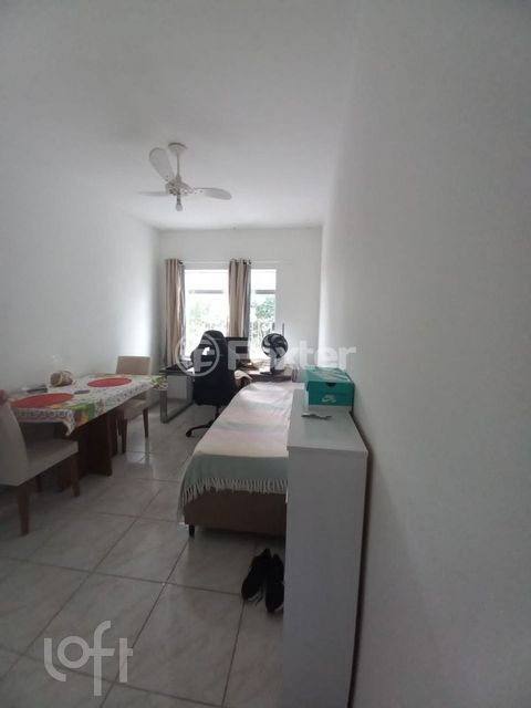 Image 4 - 868923