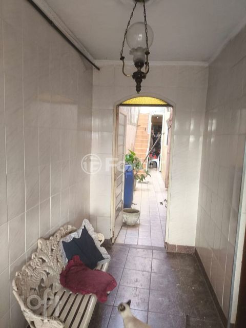 Image 11 - 868929