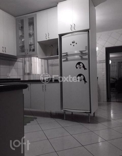 Image 1 - 868936