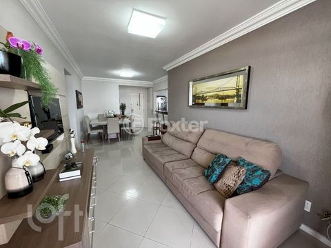 Image 10 - 868940