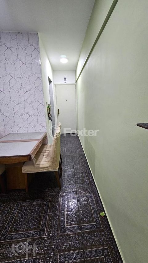 Image 11 - 868941
