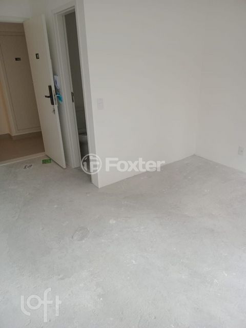 Image 4 - 868956
