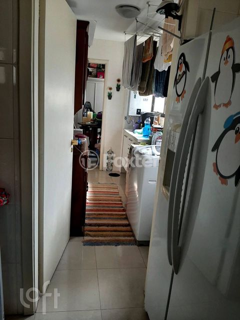 Image 11 - 868977