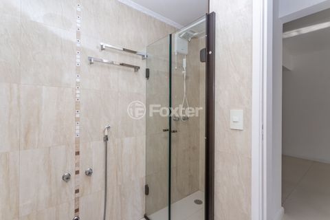 Image 8 - 868991