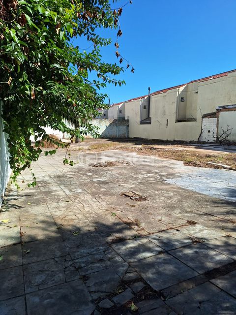 Image 1 - 869001