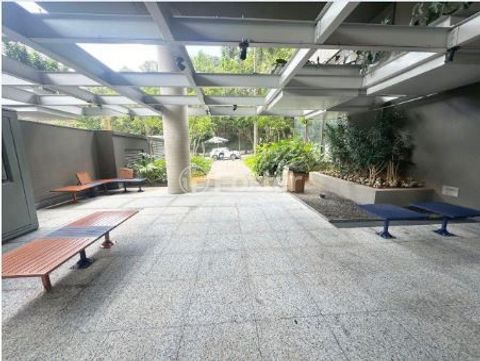 Image 3 - 869008