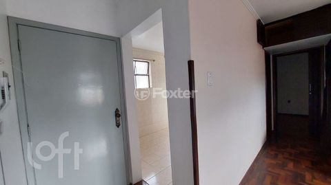 Image 3 - 869049