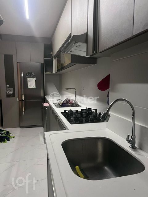 Image 6 - 869063