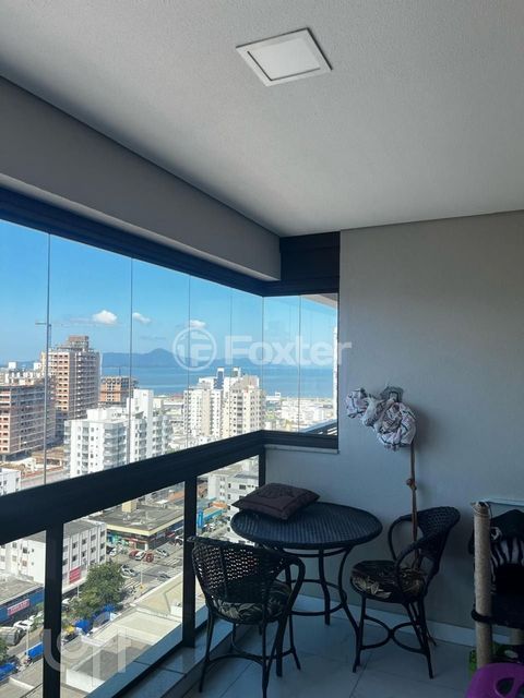 Image 9 - 869063
